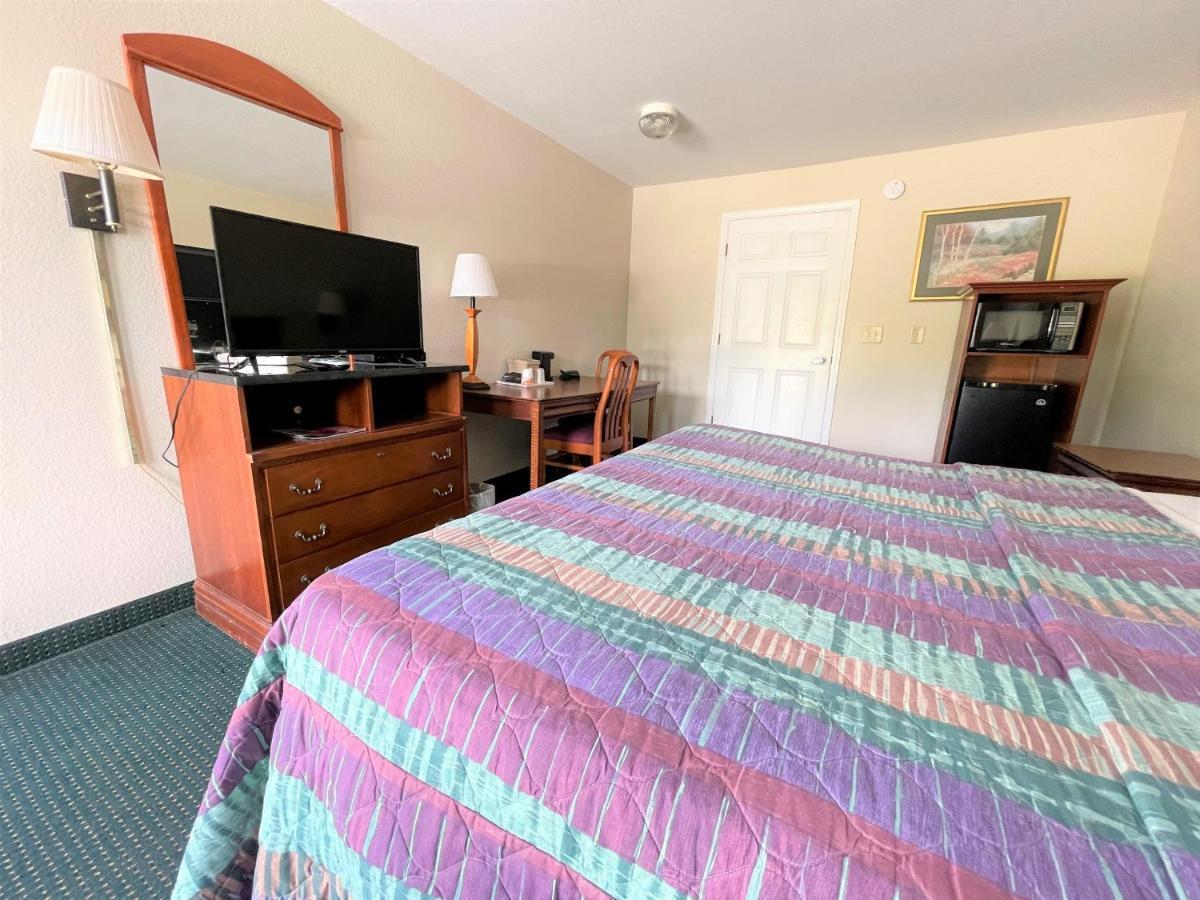 Rodeway Inn Sandersville Ngoại thất bức ảnh